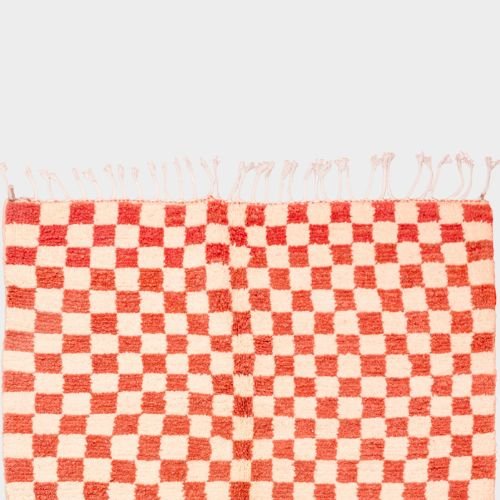 2-8 Classic Handwoven Wool Rug (228 x 150 cm)